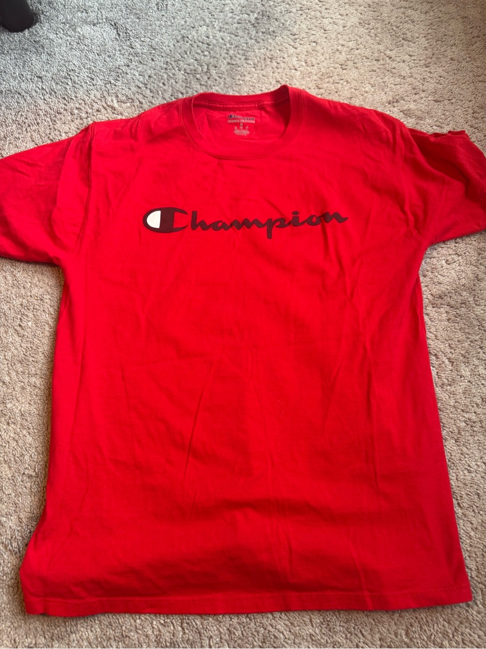 Champion Men's Classic Logo T-Shirt in Red size medium